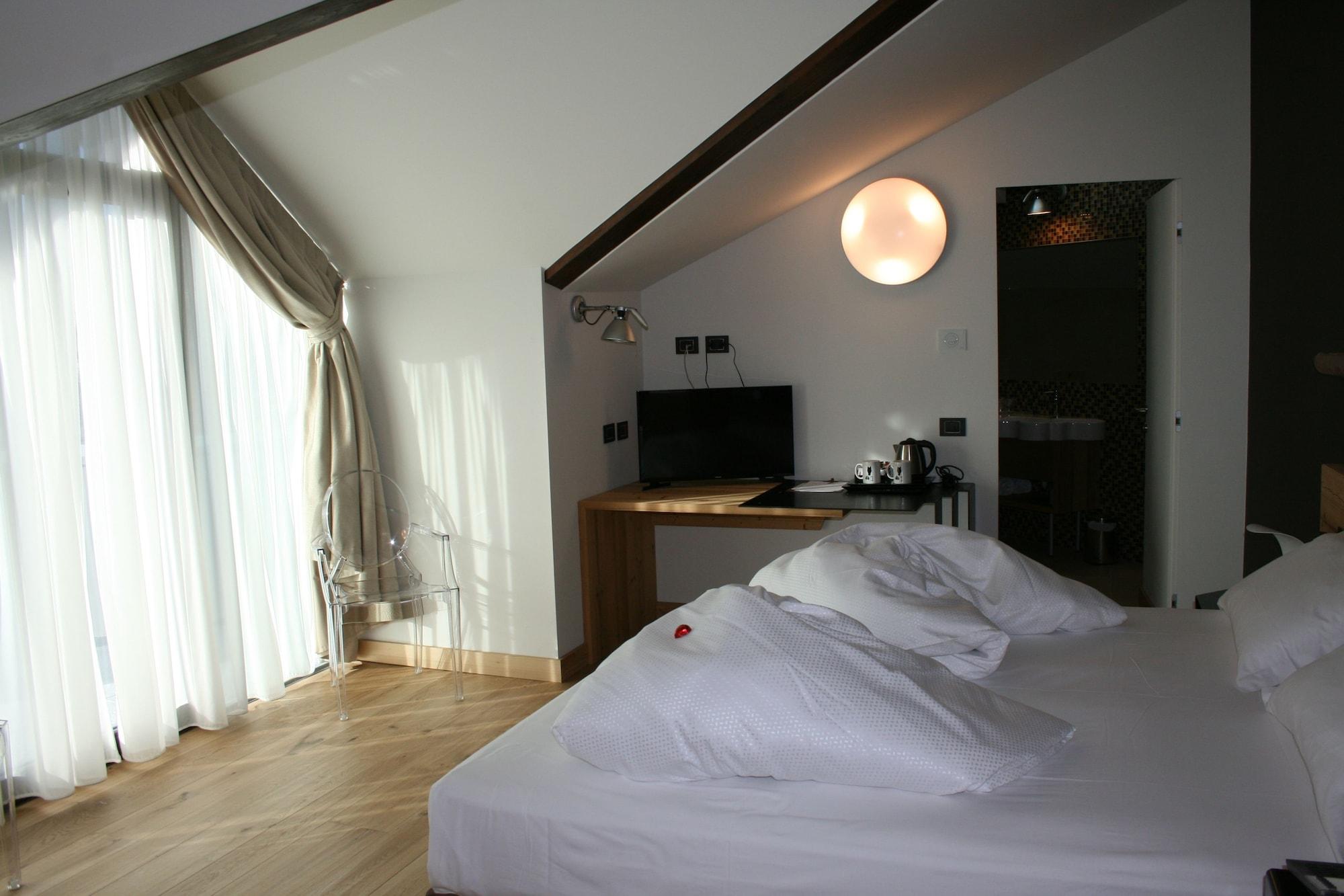 Hotel Orso Grigio Cavalese Buitenkant foto