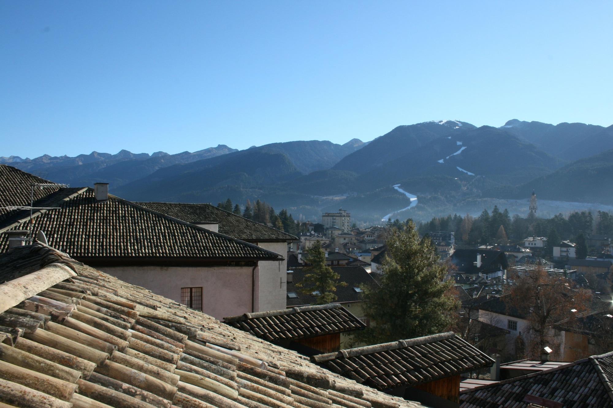 Hotel Orso Grigio Cavalese Buitenkant foto