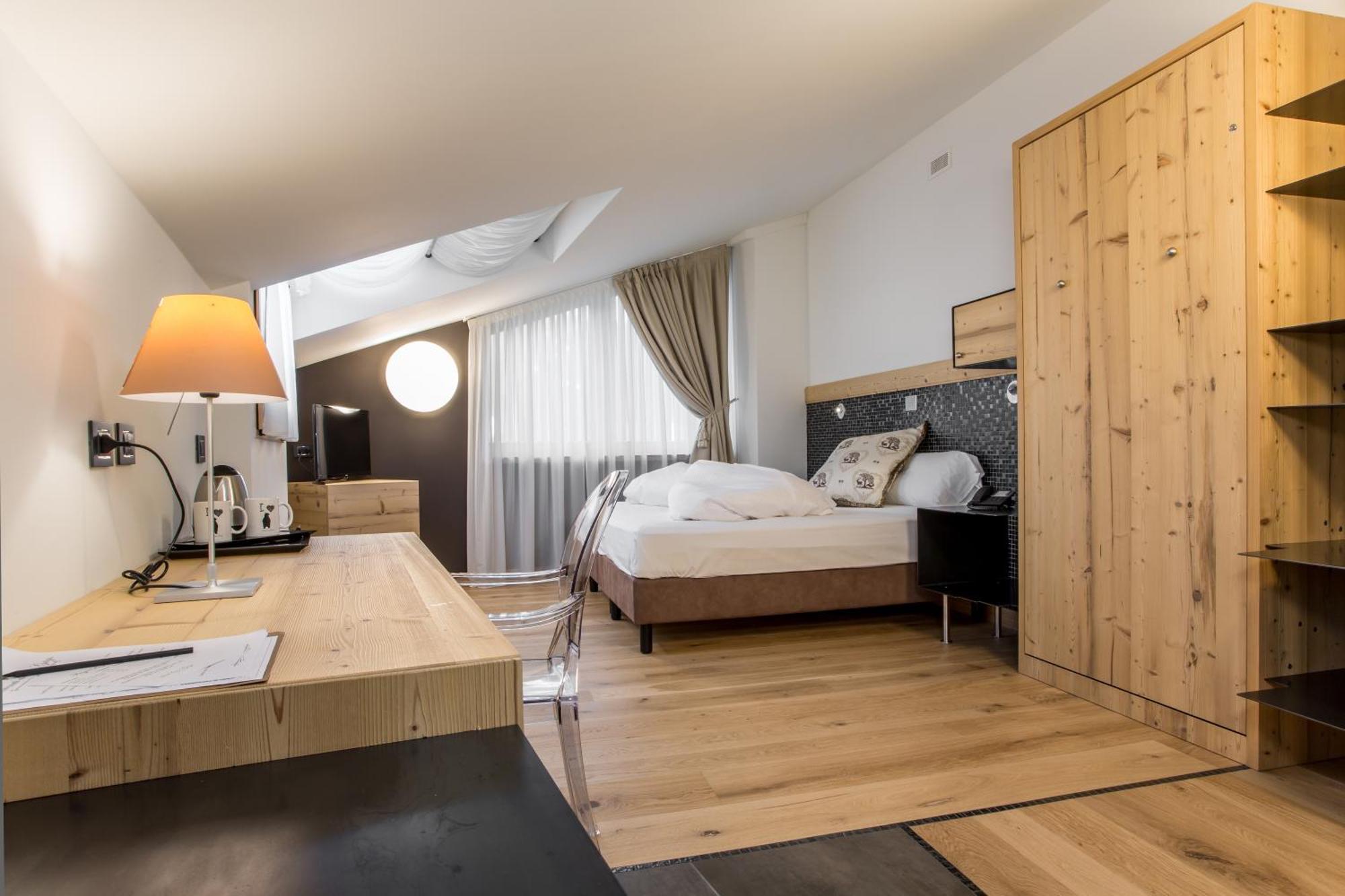 Hotel Orso Grigio Cavalese Buitenkant foto