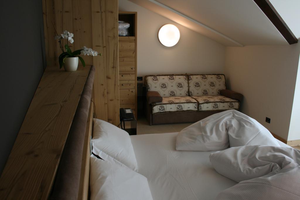 Hotel Orso Grigio Cavalese Buitenkant foto