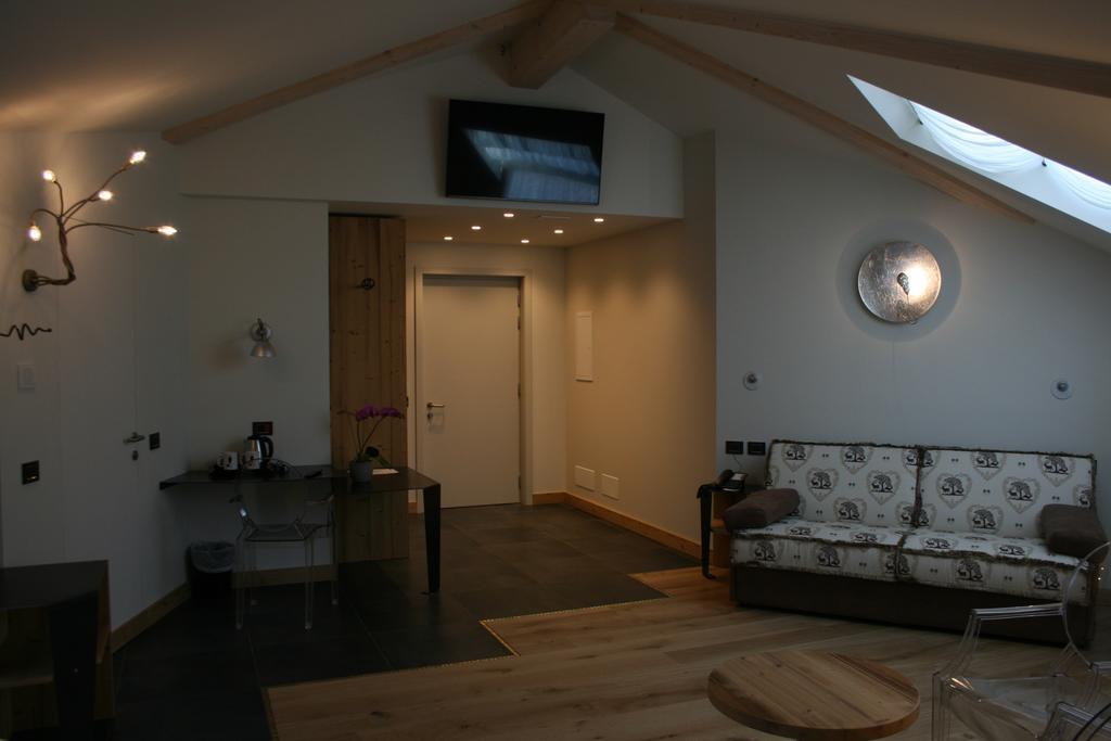 Hotel Orso Grigio Cavalese Buitenkant foto