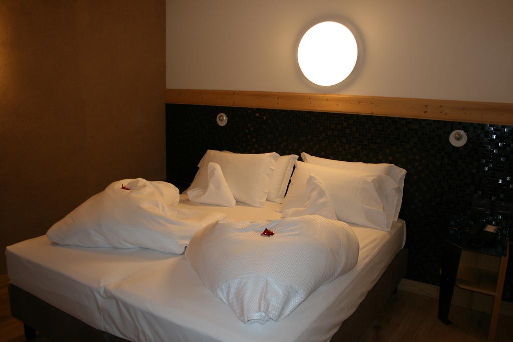 Hotel Orso Grigio Cavalese Kamer foto