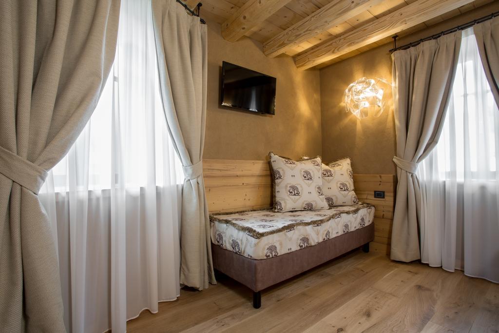Hotel Orso Grigio Cavalese Buitenkant foto