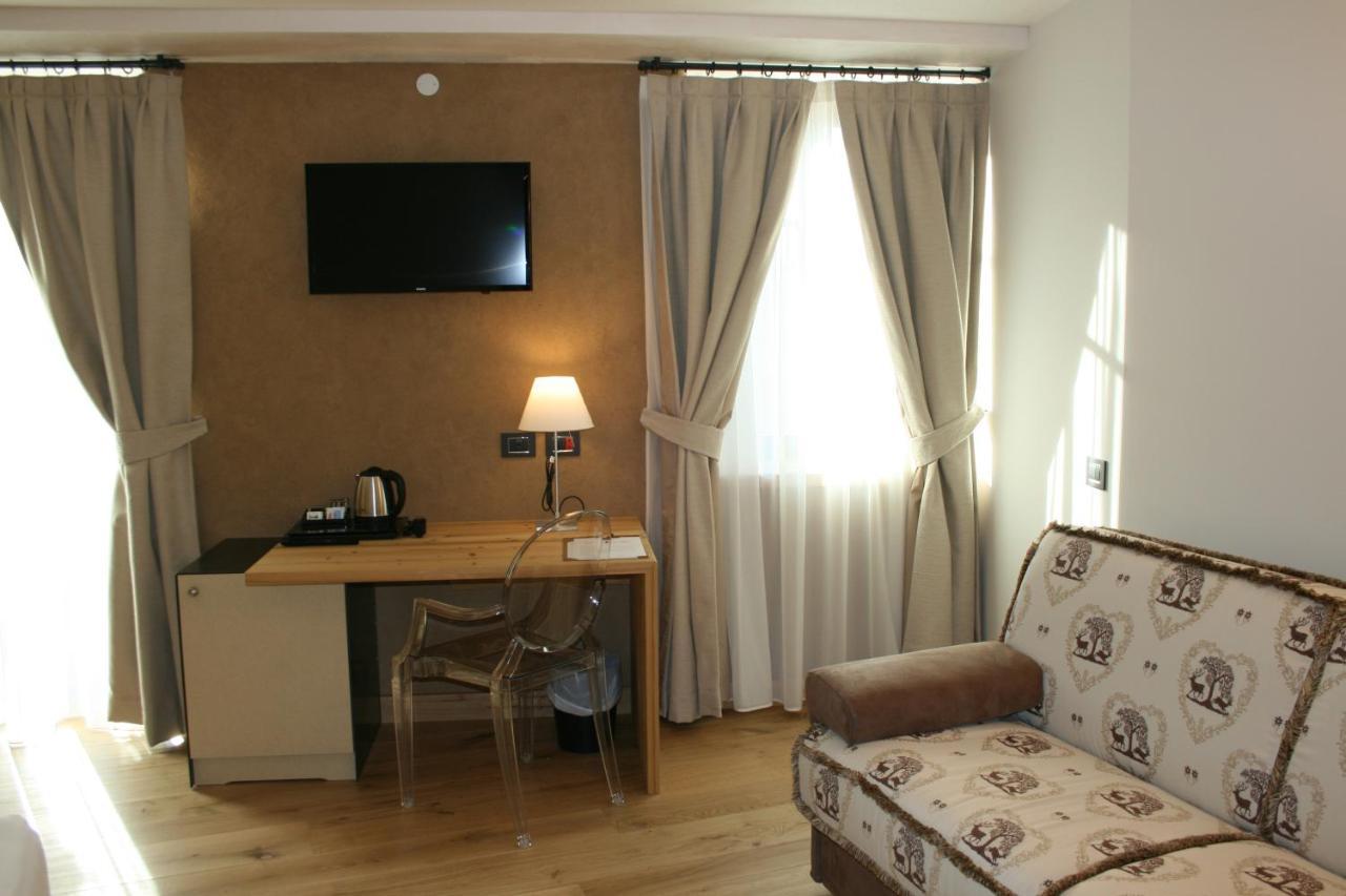 Hotel Orso Grigio Cavalese Buitenkant foto